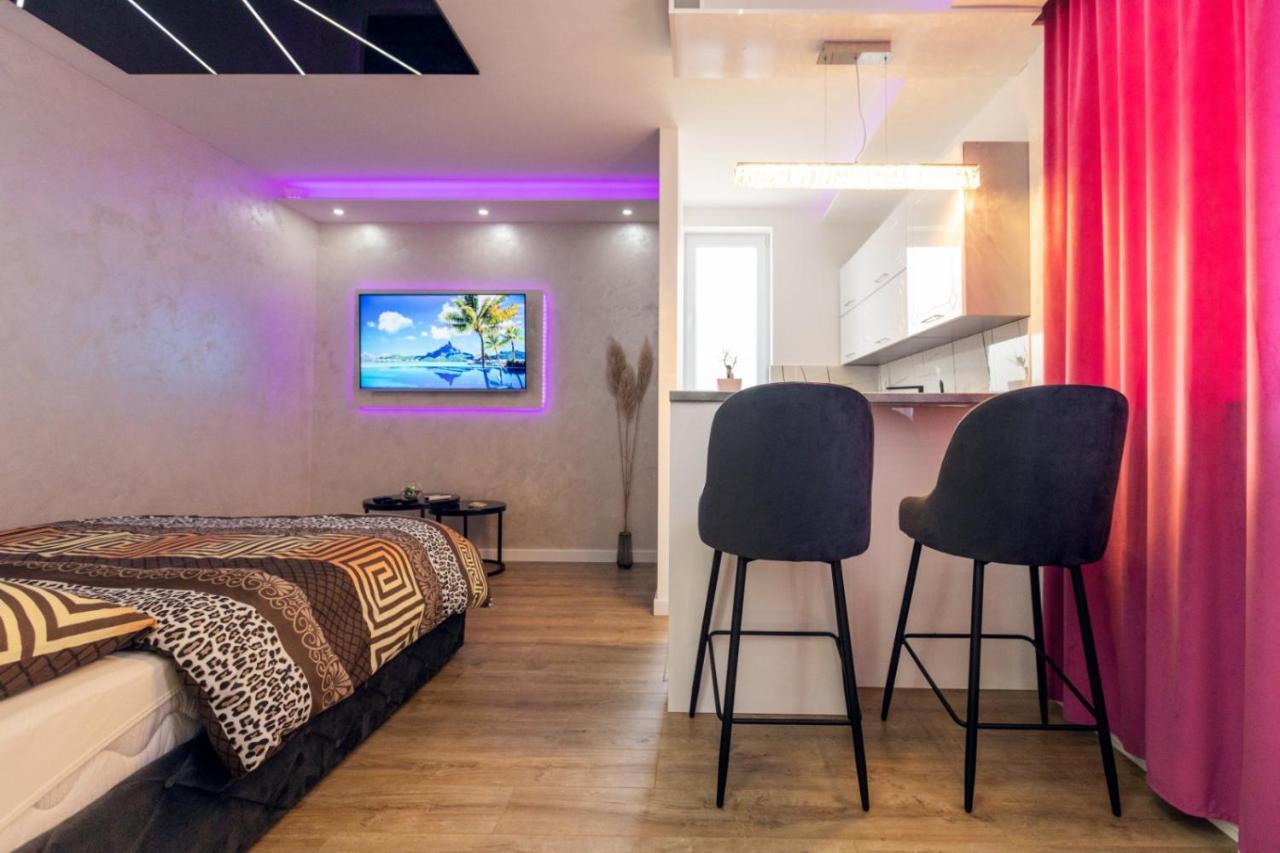 Foca Apartmani "Story Lux" Esterno foto